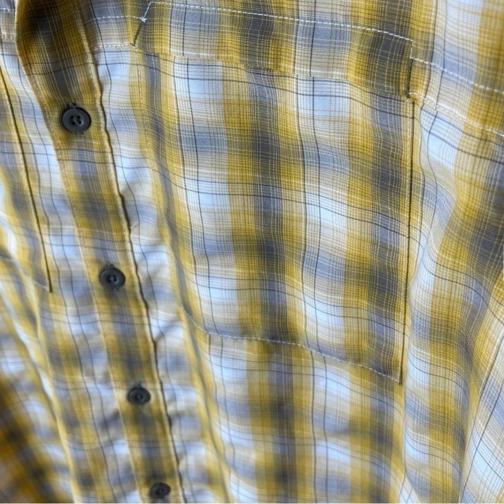 THE North Face Button Down Gold Plaid Short Sleeve Shirt Size Large